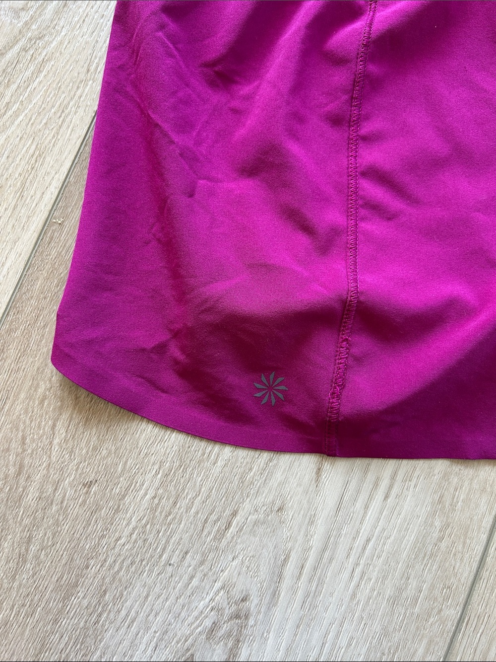 Athleta Run with it 14” Skort Jupe-Short Run with it. Size Medium. - Picture 6 of 6